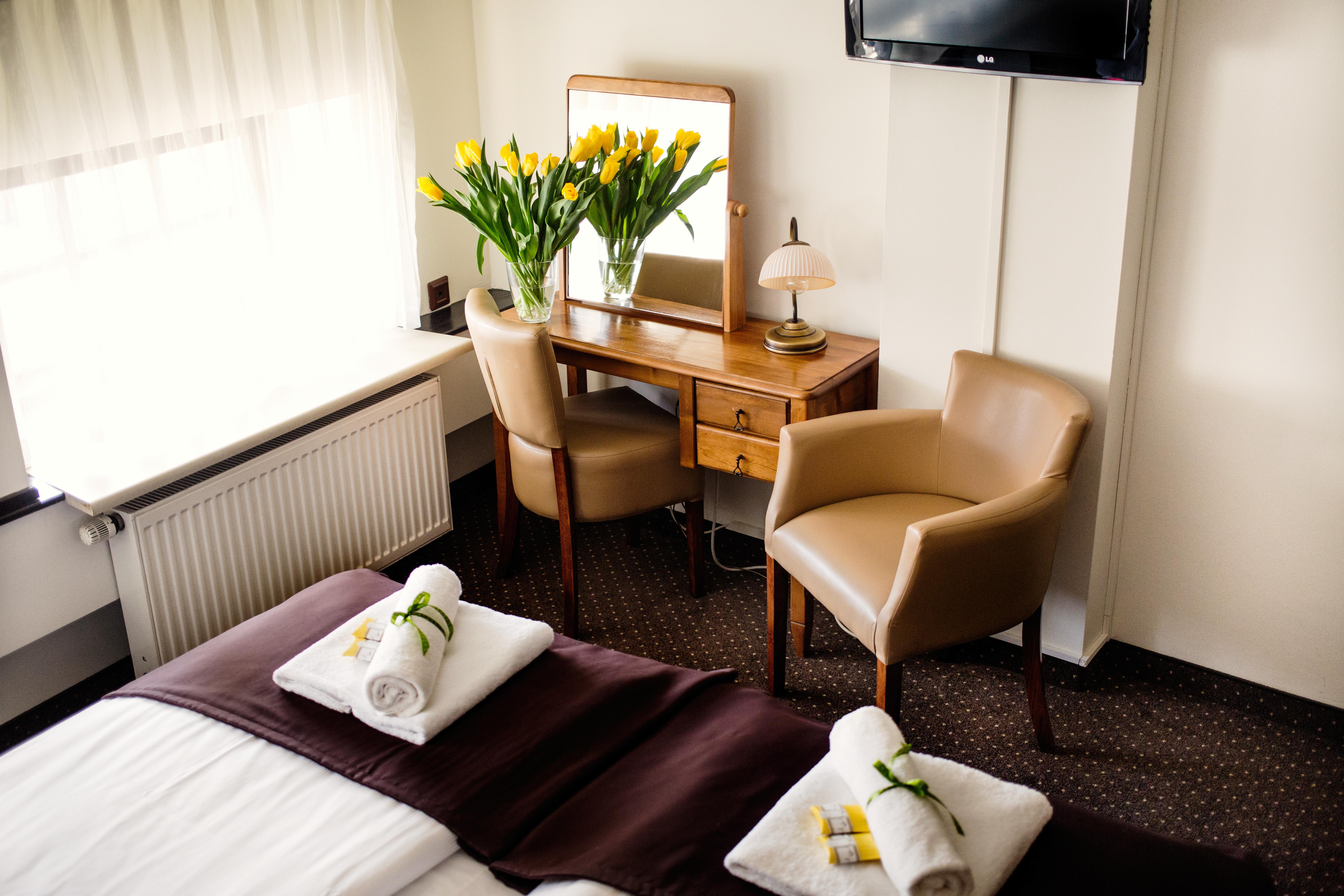 Hotel Eden Krakow Ngoại thất bức ảnh