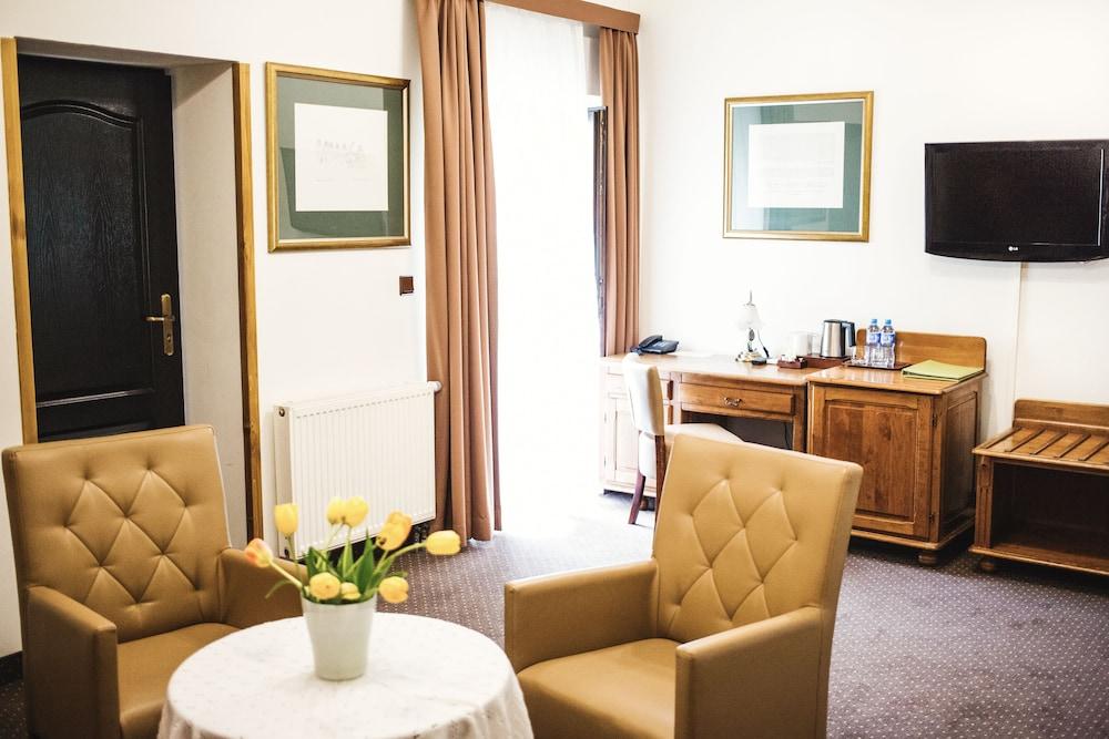 Hotel Eden Krakow Ngoại thất bức ảnh