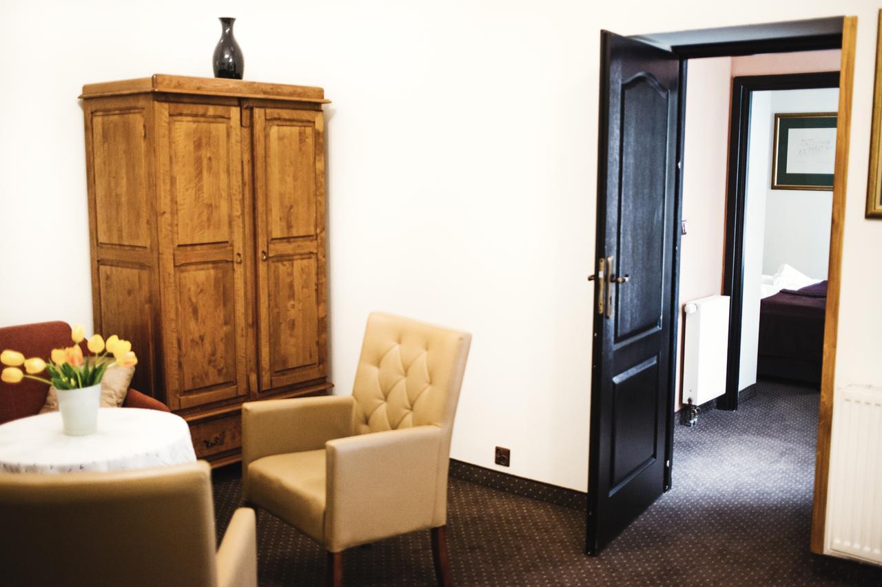 Hotel Eden Krakow Ngoại thất bức ảnh
