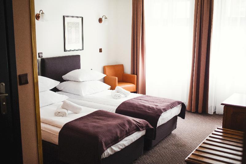Hotel Eden Krakow Ngoại thất bức ảnh
